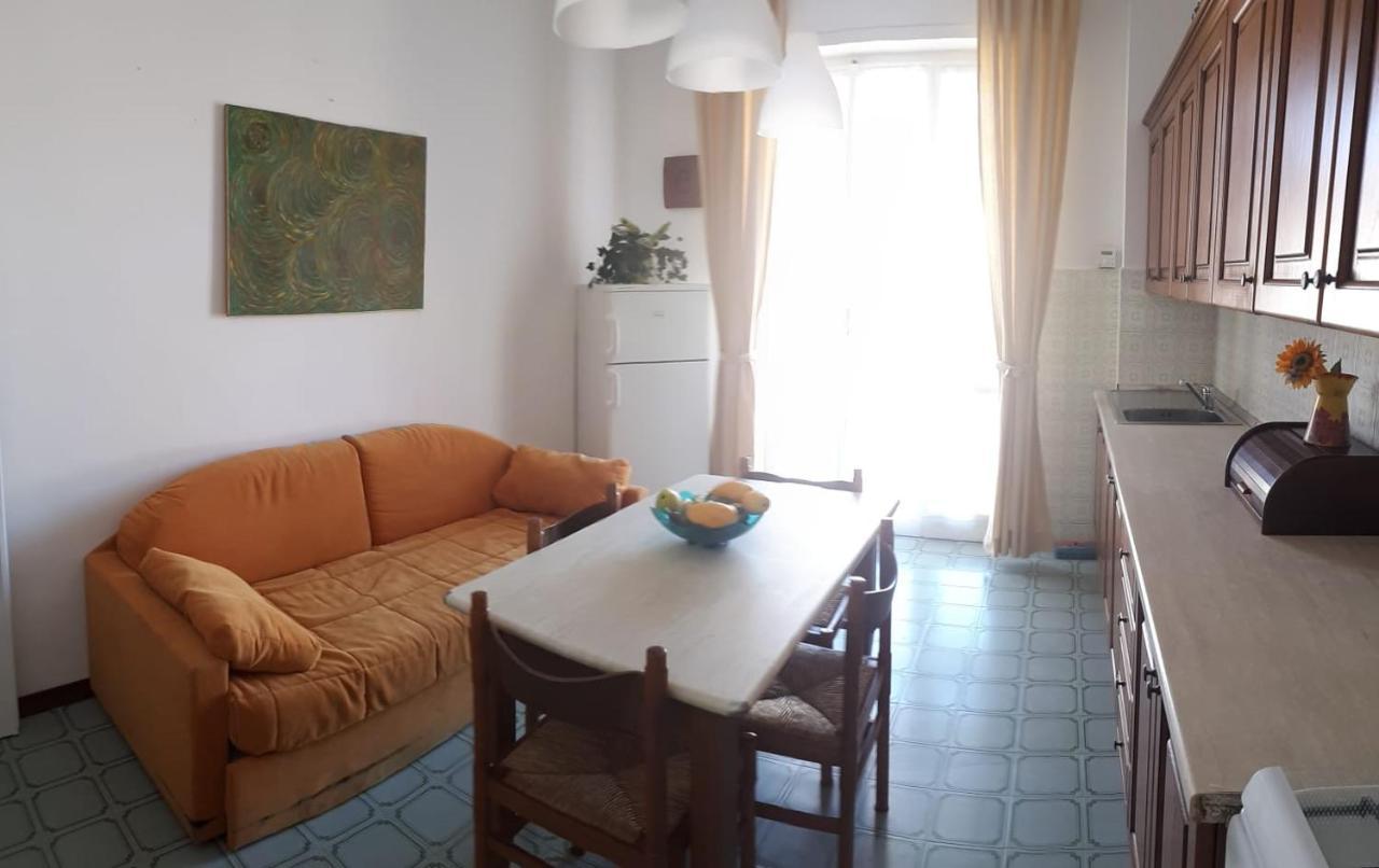 Vreni Lodge Finale Ligure Bagian luar foto