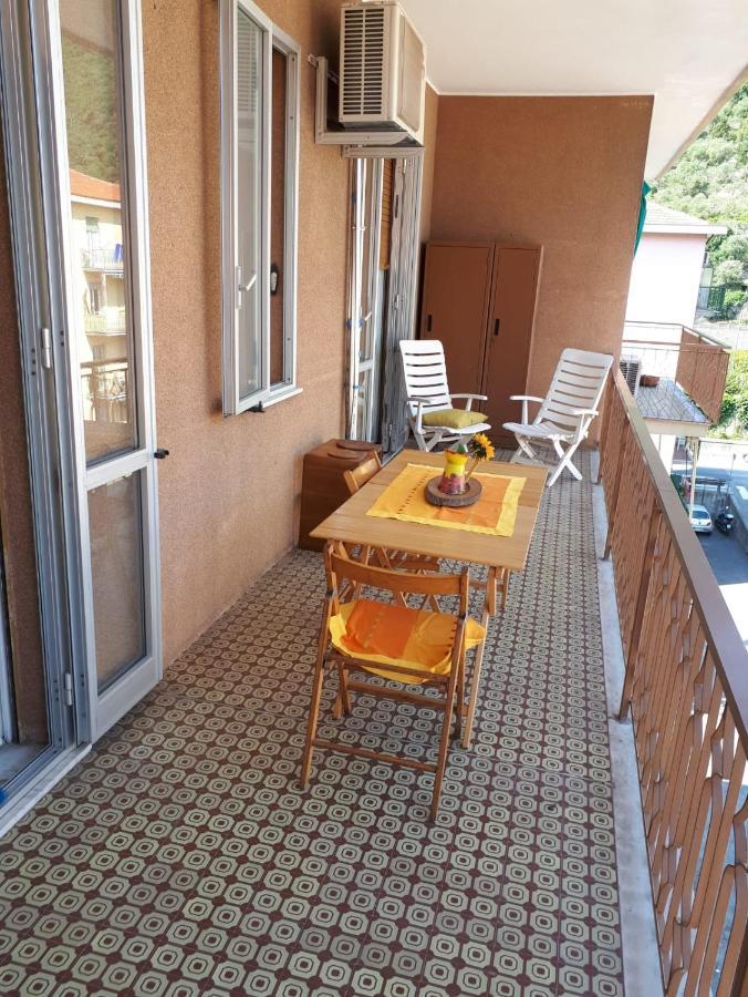 Vreni Lodge Finale Ligure Bagian luar foto