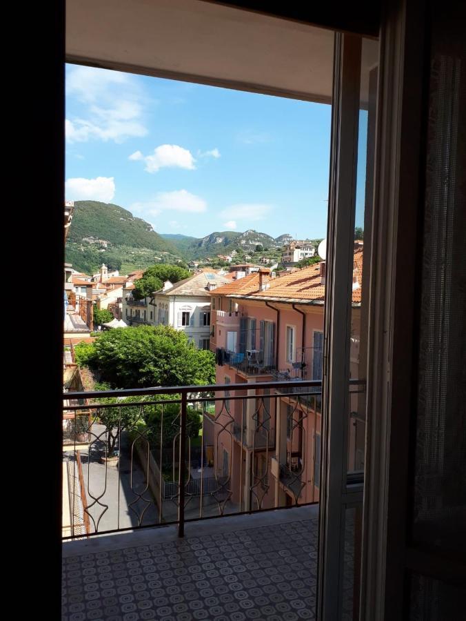 Vreni Lodge Finale Ligure Bagian luar foto