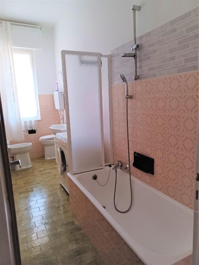 Vreni Lodge Finale Ligure Bagian luar foto
