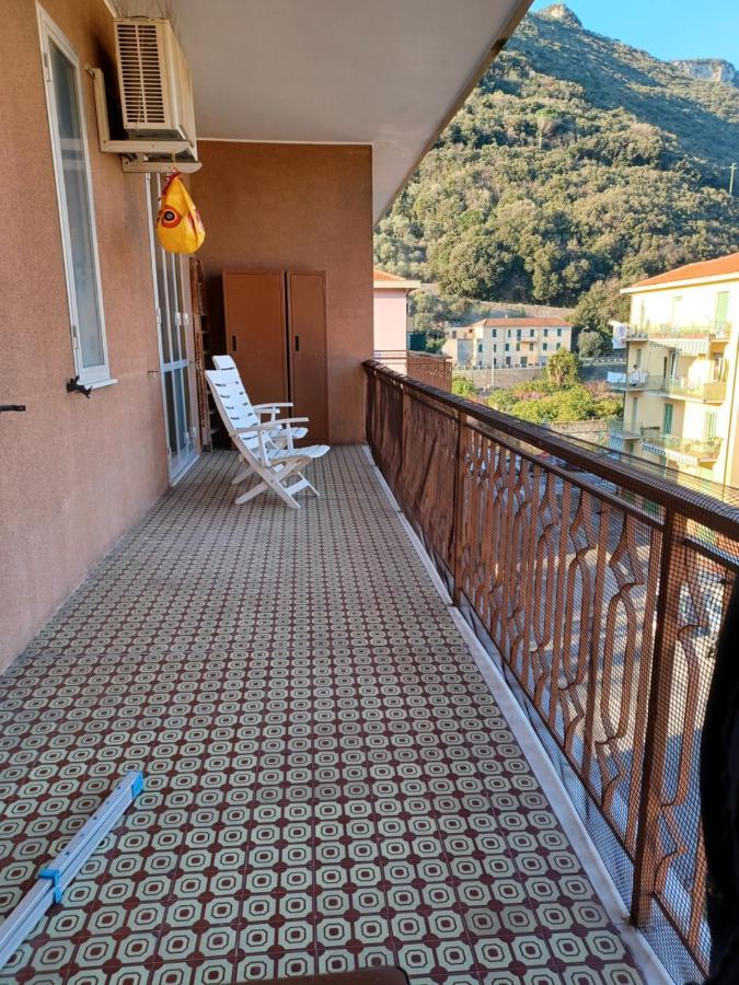 Vreni Lodge Finale Ligure Bagian luar foto